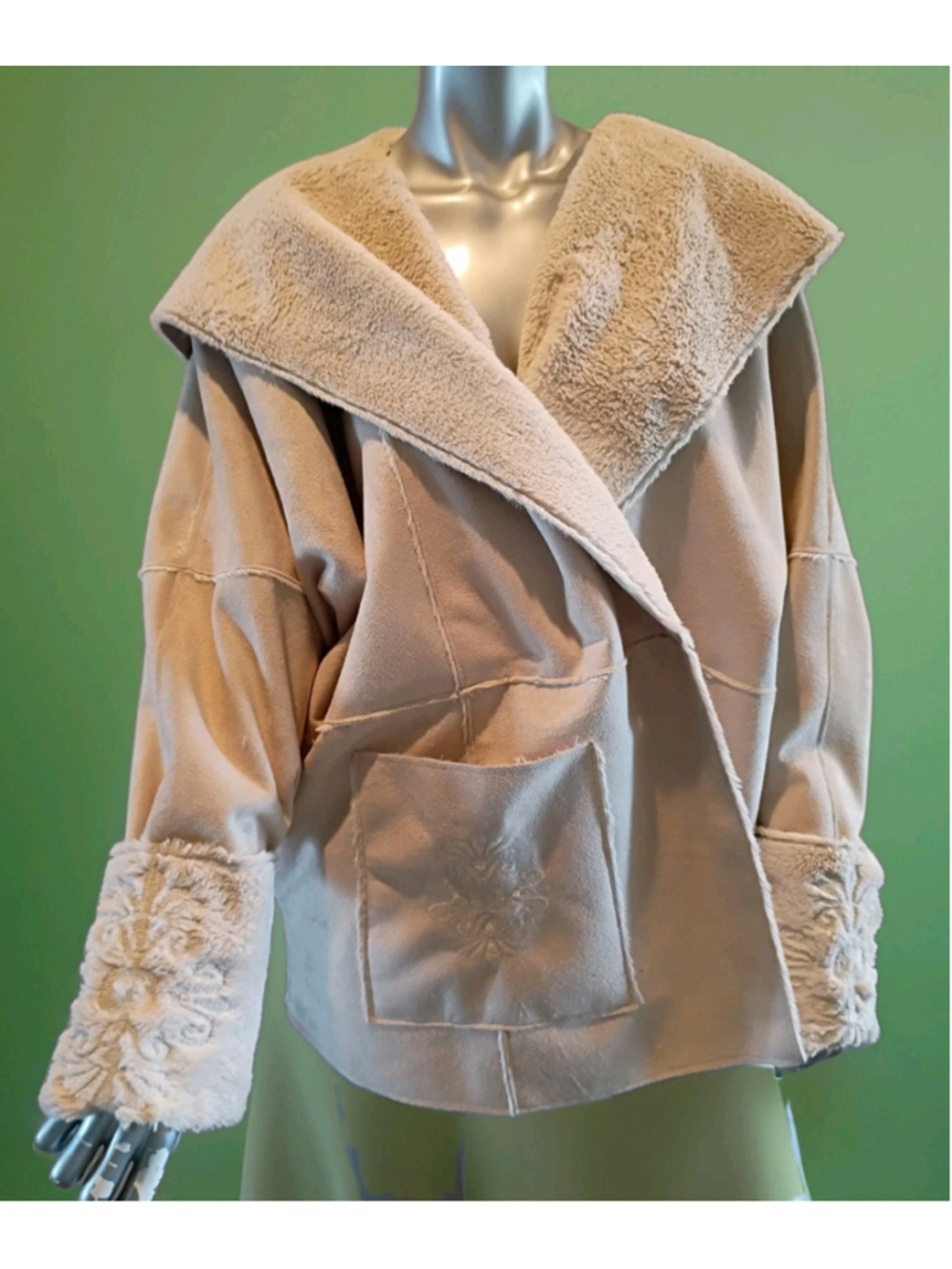 BIYA/Johnny Was-Faux Shearling Coat-Large-Cream Tonal Embroidered Slouchy Chic